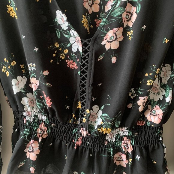 Floral peplum style top - Picture 3 of 5